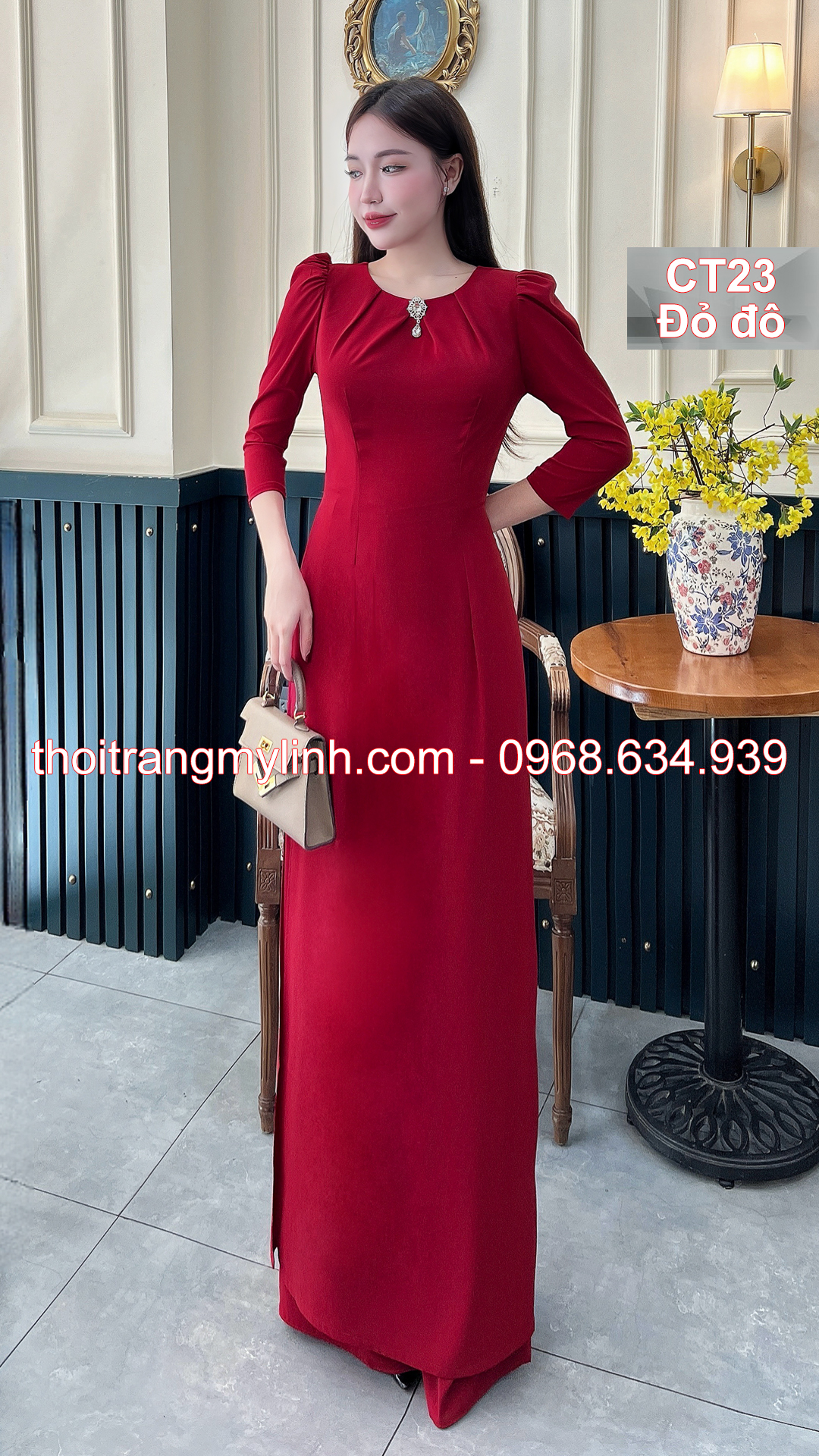 Bộ áo dài cổ tròn xếp li màu đỏ đô