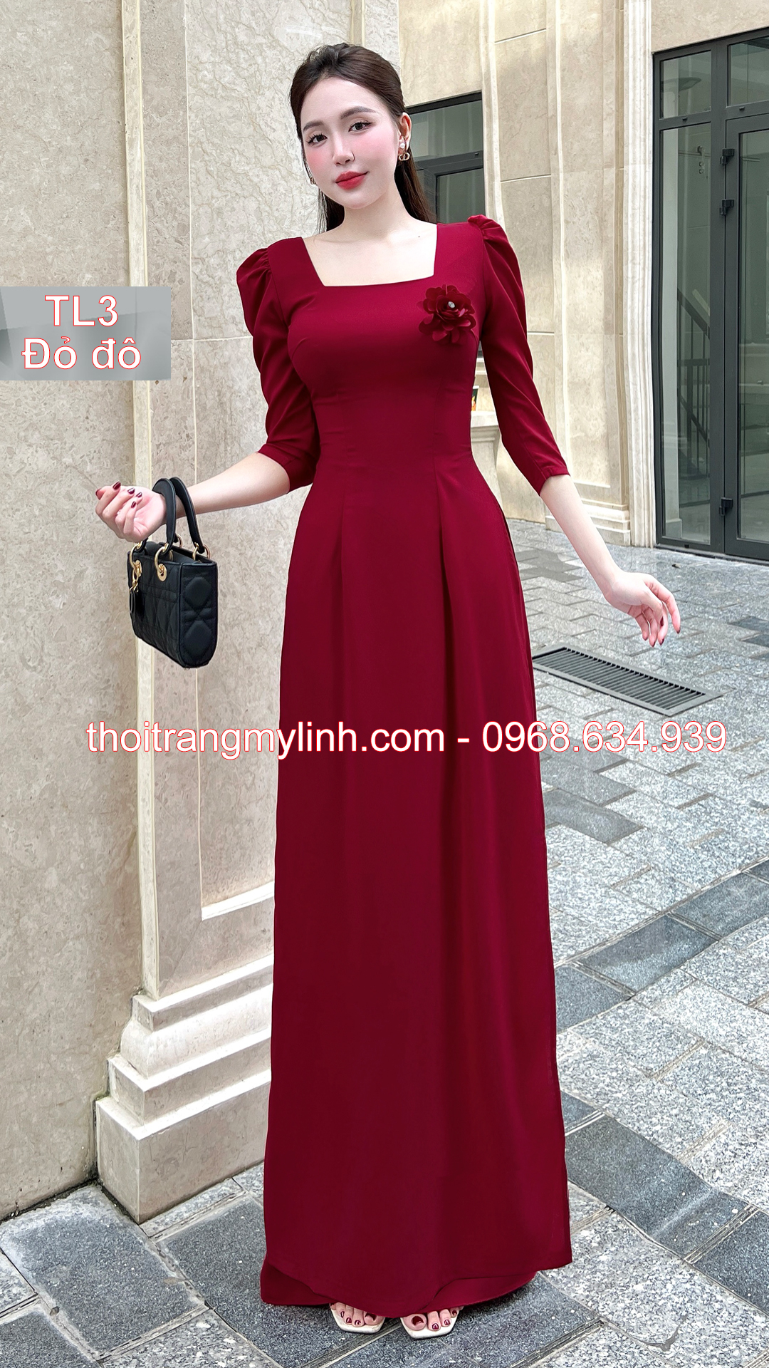 Áo cổ vuông tay lỡ, phồng màu đỏ đô