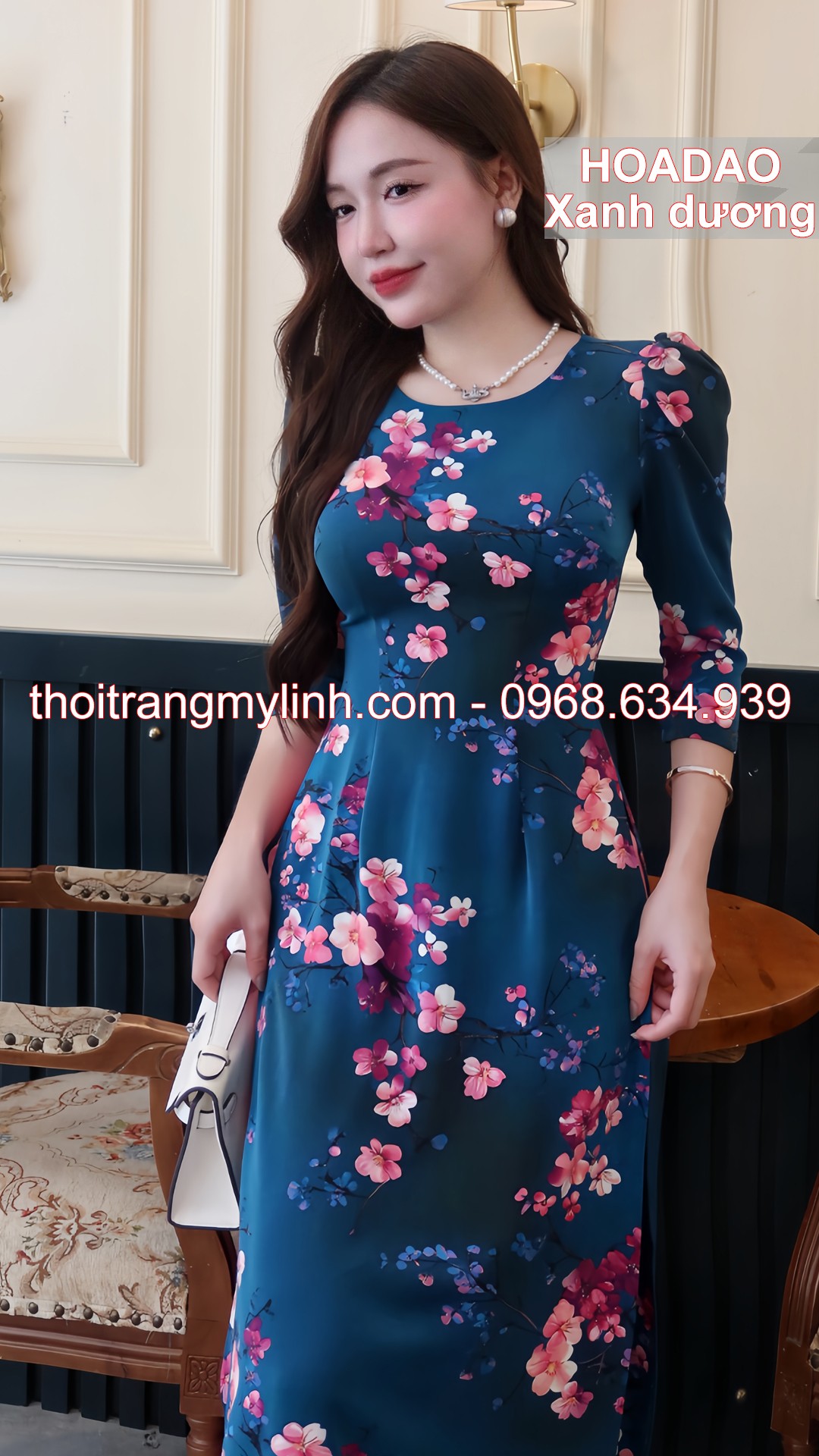 Áo dài cổ tròn hoa đào xanh đậm